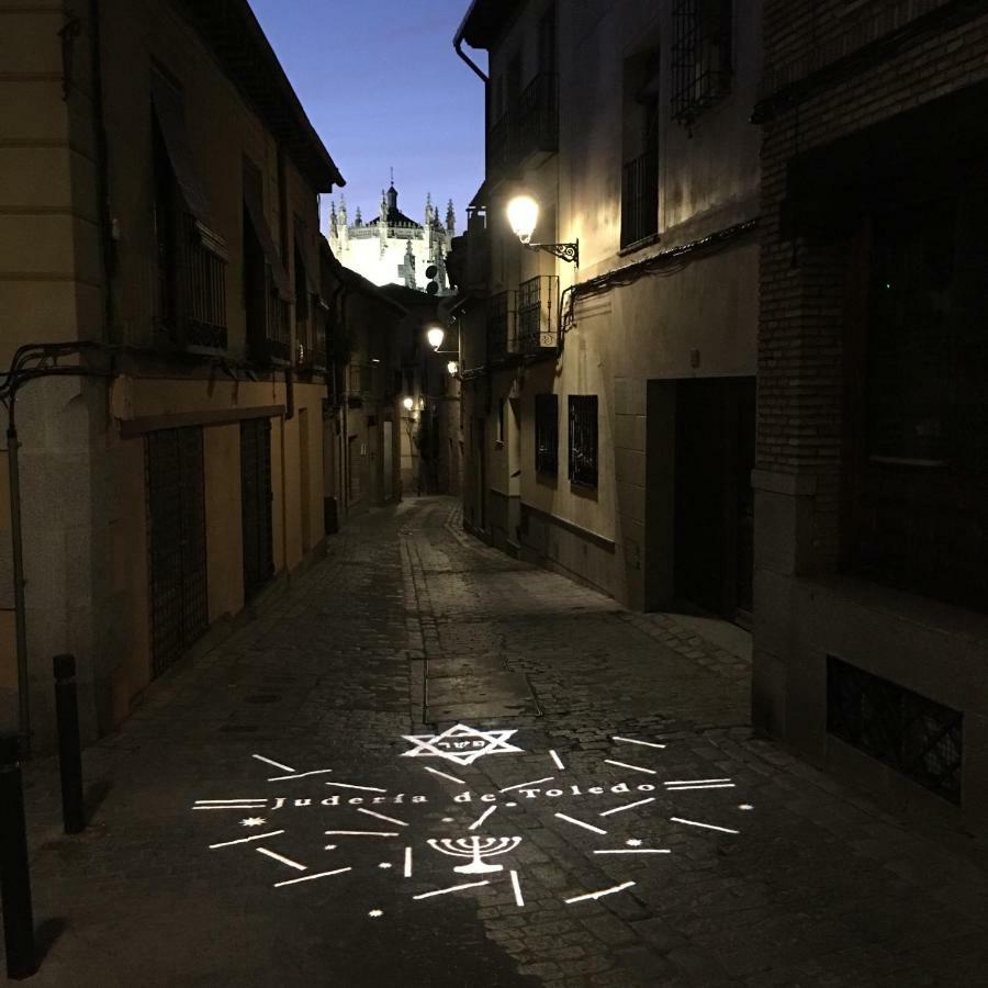 Apto El Clavo-Con Parking Gratis Toledo Exterior photo